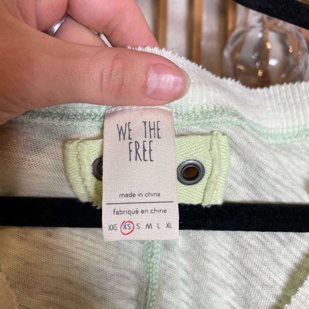 We the free pastel green v-neck T-shirt Free People - Picture 4 of 6
